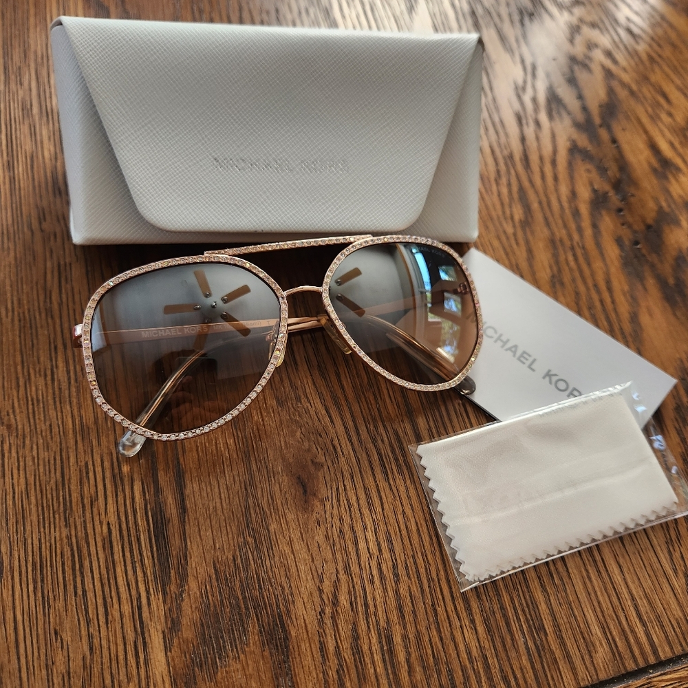 Michael Kors Gold Aviator Sunglasses Sleek Design